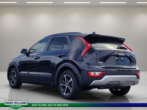 Used 2025 Kia Niro LX FWD image 6