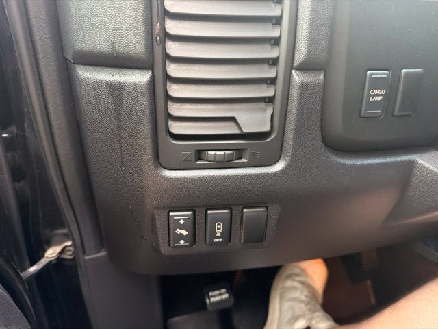 Used 2008 Nissan Titan LE AWD/4WD image 17