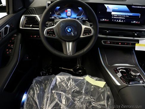 New 2026 BMW X5 xDrive50e w/ M Sport Package AWD/4WD image 16