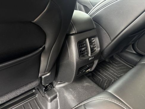 Used 2020 Jeep Cherokee Latitude Plus w/ Cold Weather Group image 27