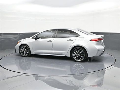 Used 2022 Toyota Corolla SE image 5