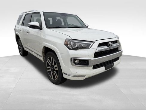 Used 2016 Toyota 4Runner Limited w/ Convenience Package AWD/4WD image 3