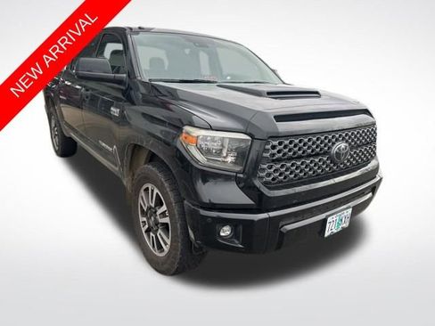 Used 2018 Toyota Tundra SR5 image 1