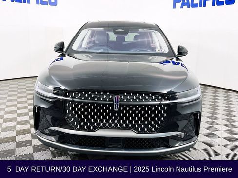 Used 2025 Lincoln Nautilus Premier w/ Equipment Group 102A AWD/4WD image 3