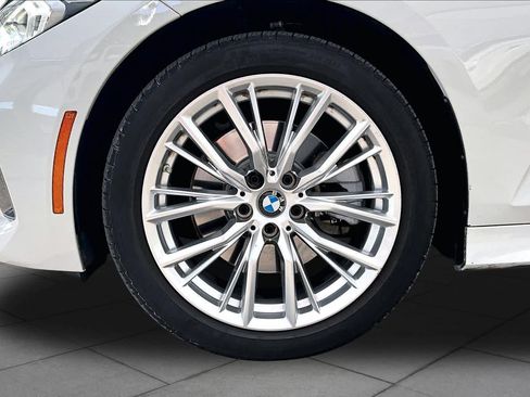 Used 2023 BMW 330i Sedan w/ Driving Assistance Package RWD image 11