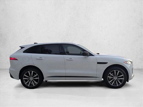 Used 2024 Jaguar F-PACE R-Dynamic S image 4