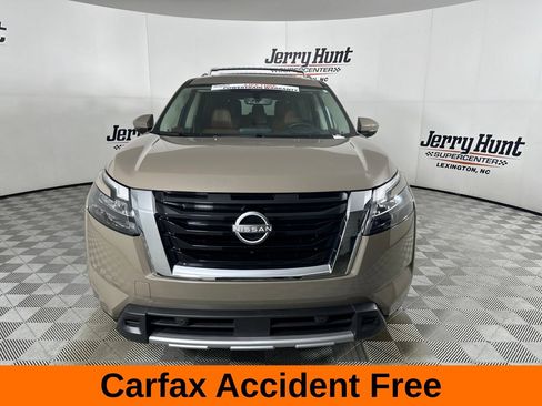Used 2025 Nissan Pathfinder Platinum w/ Cargo Package FWD image 3