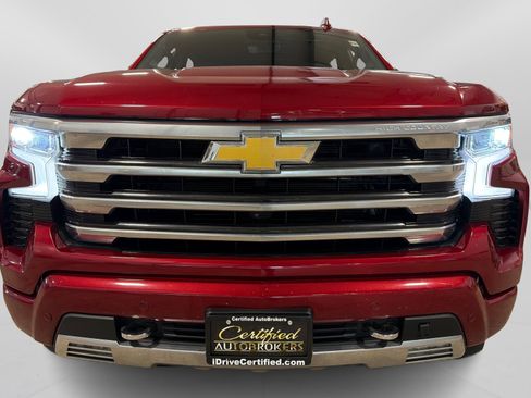 Used 2023 Chevrolet Silverado 1500 High Country w/ Technology Package AWD/4WD image 10