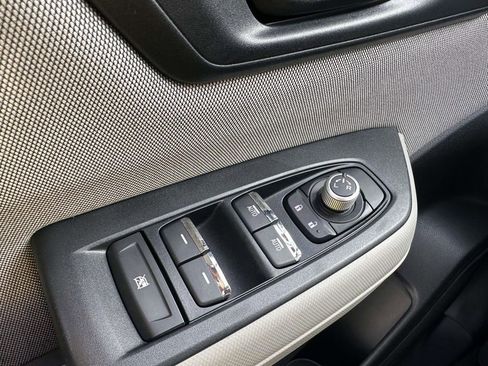 Certified 2025 Subaru Forester Premium image 31