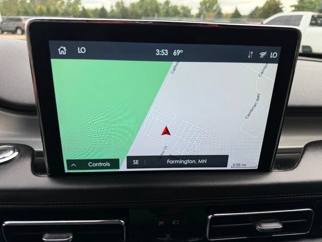 Used 2023 Lincoln Aviator AWD w/ Premium Package image 11