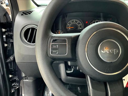 Used 2014 Jeep Patriot Sport w/ Power Value Group FWD image 11