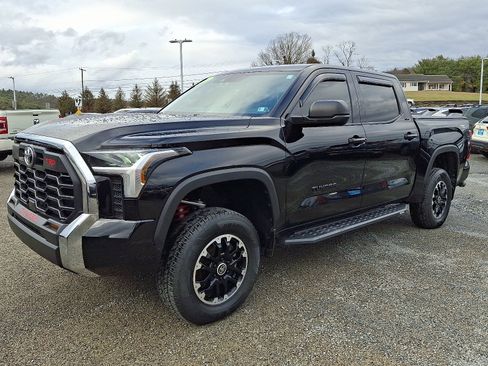 Used 2024 Toyota Tundra SR5 image 3