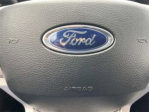 Used 2022 Ford Explorer XLT w/ Equipment Group 202A image 34