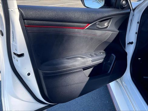 Used 2019 Honda Civic Type R image 24