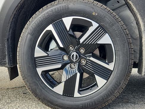 New 2026 Nissan Kicks SV w/ Cold Weather Package image 6