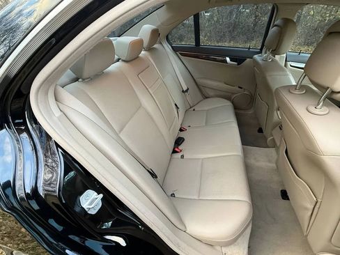 Used 2012 Mercedes-Benz C 250 Sedan w/ Comand Single Disc Pkg image 48