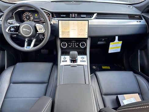 New 2026 Jaguar F-PACE R-Dynamic S image 16