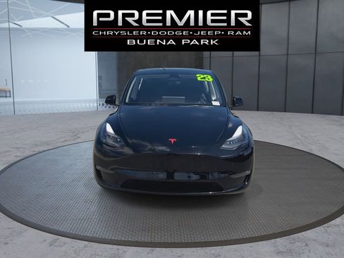 Used 2023 Tesla Model Y Performance AWD/4WD image 3