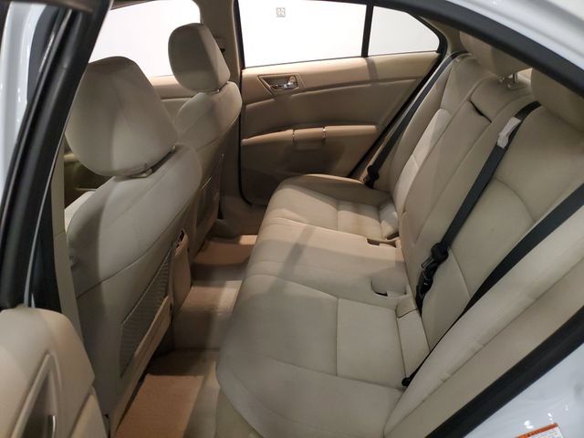 Used 2010 Suzuki Kizashi SE FWD image 25