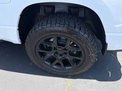 Used 2023 RAM 1500 Laramie AWD/4WD image 31