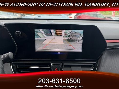 Used 2024 Chevrolet TrailBlazer RS w/ Convenience Package AWD/4WD image 30