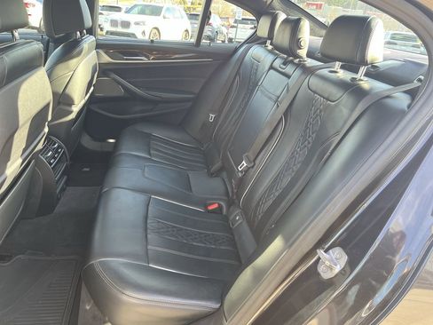 Used 2019 BMW 540i w/ M Sport Package image 32