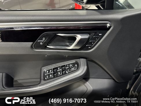 Used 2022 Porsche Macan w/ Premium Package Plus AWD/4WD image 12