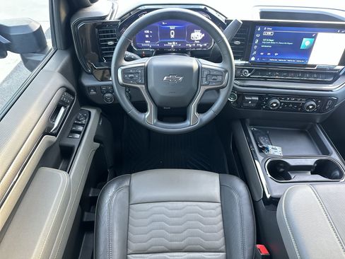 Used 2025 Chevrolet Silverado 2500 ZR2 w/ ZR2 Bison Edition image 17