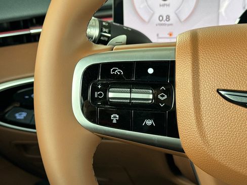 New 2026 Genesis GV70 2.5T Advanced image 32