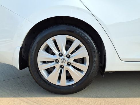 Used 2024 Nissan Sentra S FWD image 19