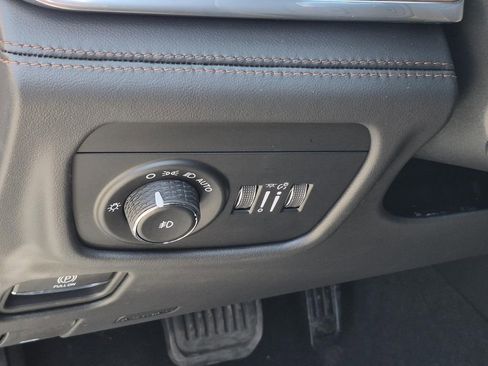 New 2026 Jeep Grand Cherokee L Summit image 17