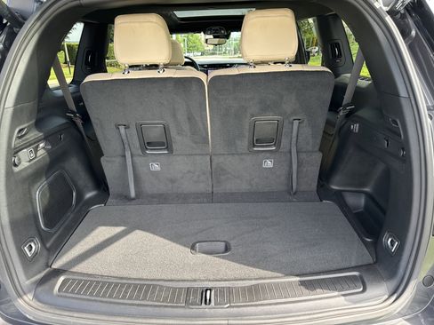 Used 2024 Jeep Grand Cherokee L Limited w/ MOPAR Finishing Package AWD/4WD image 34