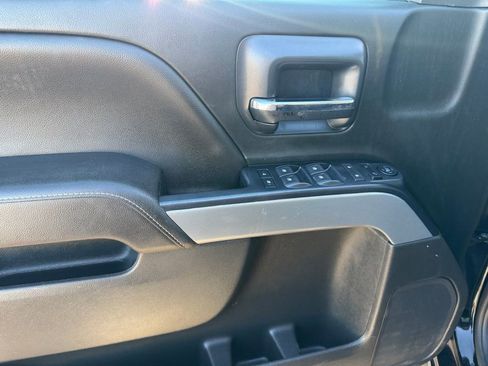 Used 2018 Chevrolet Silverado 1500 LT w/ All Star Edition image 10