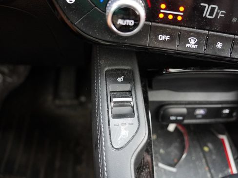 Certified 2024 Kia Telluride EX w/ EX Captain's Chair Package AWD/4WD image 7