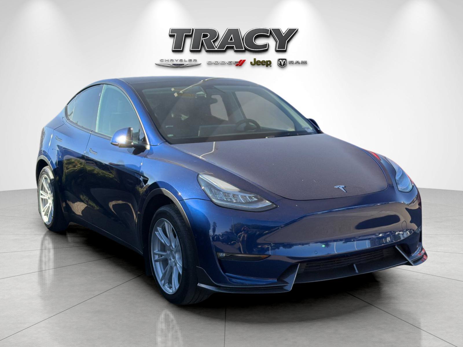 Used 2021 Tesla Model Y 2WD image 2