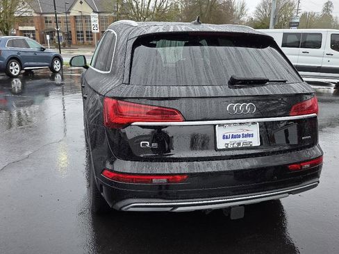 Used 2021 Audi Q5 2.0T Premium w/ Convenience Package image 9