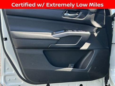 Certified 2023 Nissan Pathfinder SL AWD/4WD image 9