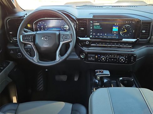 Used 2025 Chevrolet Silverado 1500 ZR2 w/ Technology Package image 20