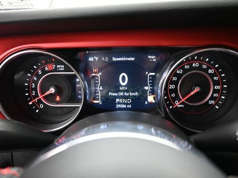 Used 2022 Jeep Wrangler Unlimited Rubicon w/ Cold Weather Group AWD/4WD image 18
