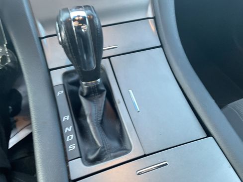 Used 2016 Ford Taurus SEL image 27