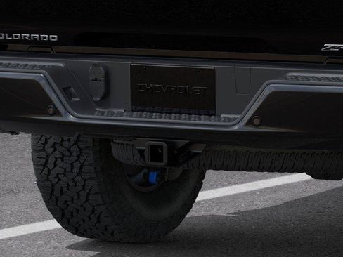 New 2026 Chevrolet Colorado ZR2 w/ Technology Package AWD/4WD image 14