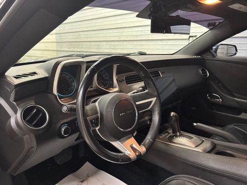 Used 2010 Chevrolet Camaro SS w/ RS Package RWD image 10