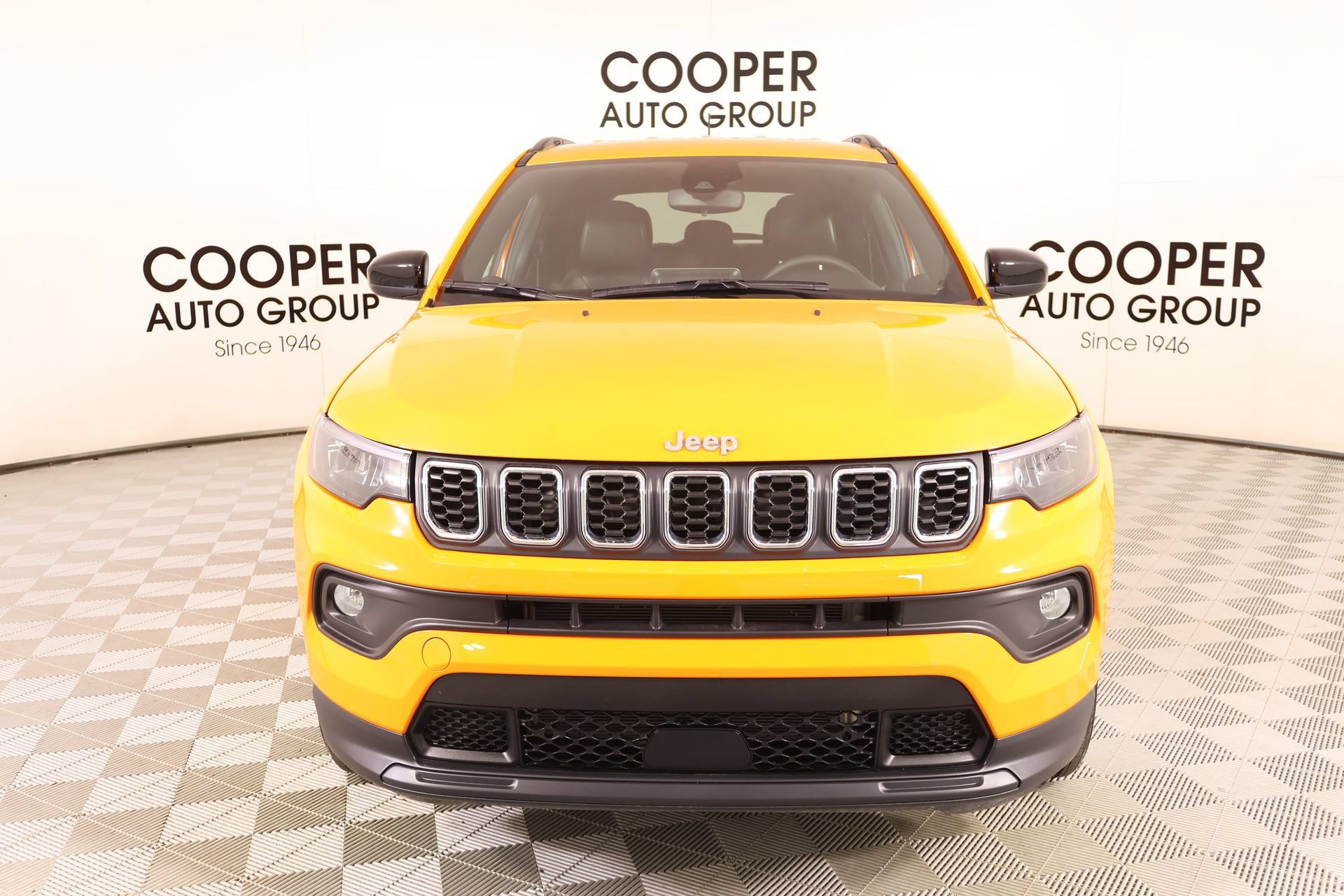 Used 2026 Jeep Compass Latitude AWD/4WD image 8