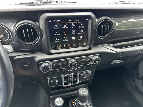 Used 2021 Jeep Wrangler Unlimited Sport AWD/4WD image 22