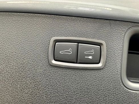 New 2025 Porsche Macan image 21