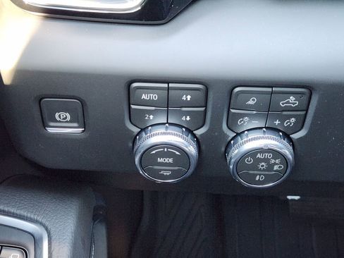 New 2026 GMC Sierra 2500 Denali w/ Denali Reserve Package image 26