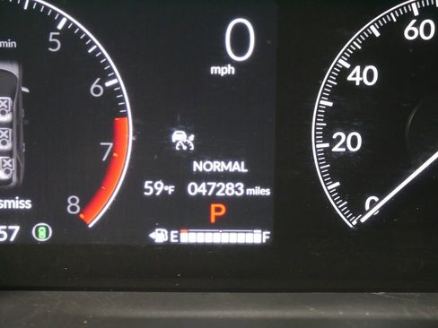 Used 2024 Honda Pilot TrailSport image 24