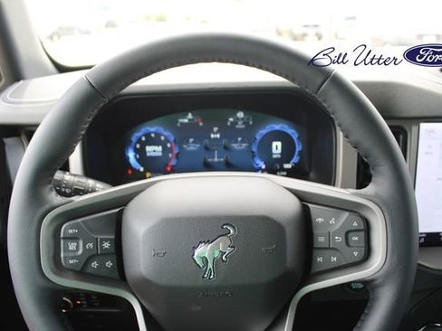 New 2026 Ford Bronco Outer Banks AWD/4WD image 17