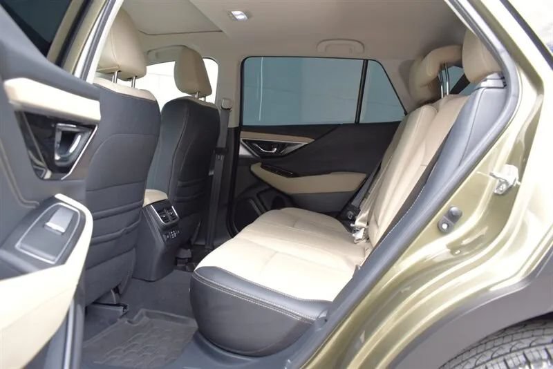 Used 2023 Subaru Outback Limited AWD/4WD image 27
