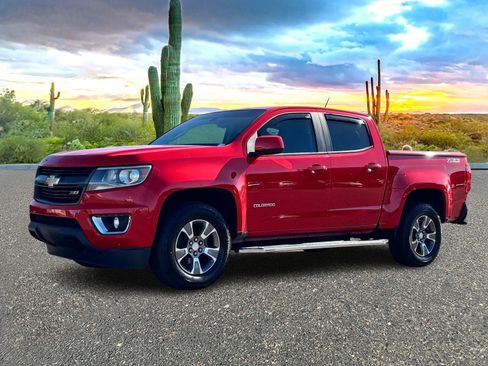 Used 2020 Chevrolet Colorado Z71 image 2